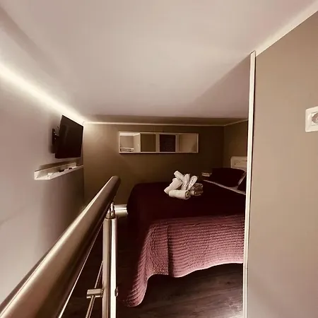 Leopardi House 3 Апартаменты Рим