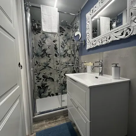 Leopardi House 3 * Rzym